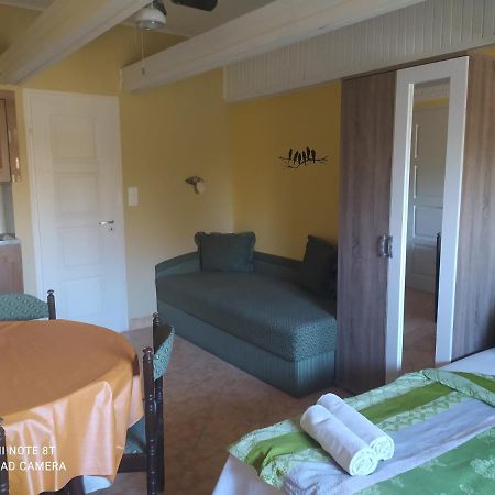 Apartmanhaz Gabriella 哈卡尼 外观 照片