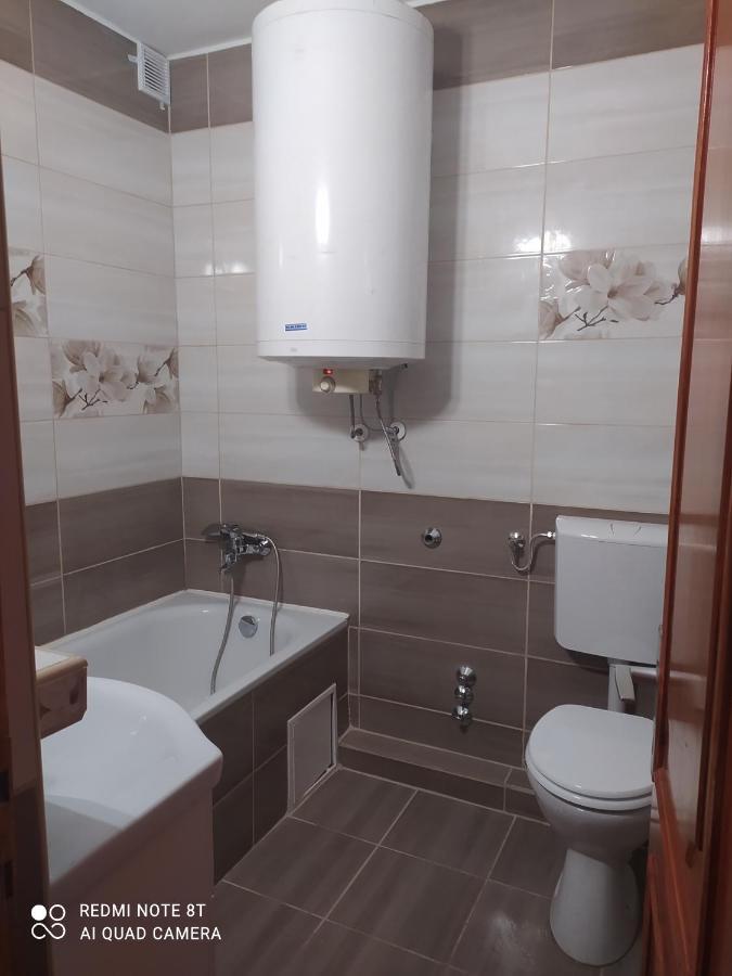 Apartmanhaz Gabriella 哈卡尼 外观 照片