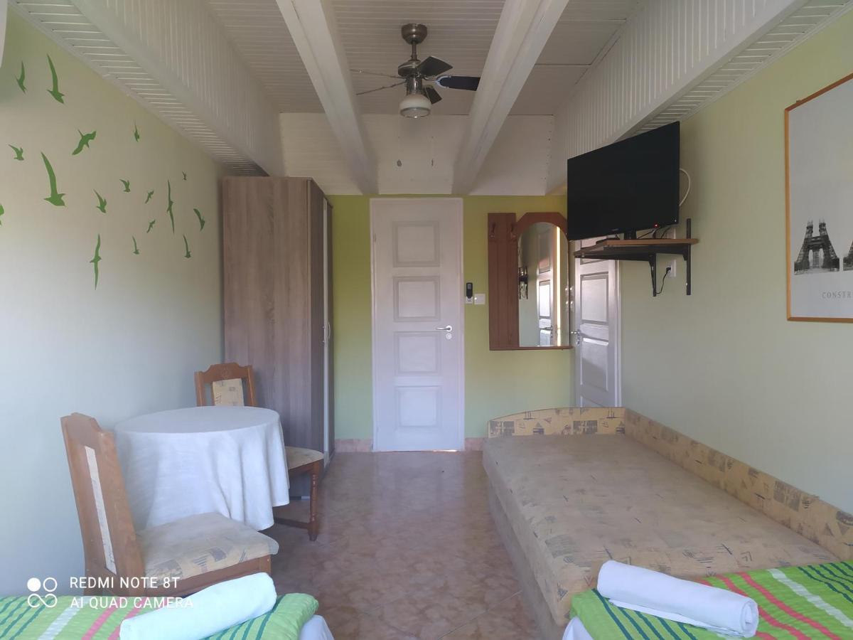 Apartmanhaz Gabriella 哈卡尼 外观 照片