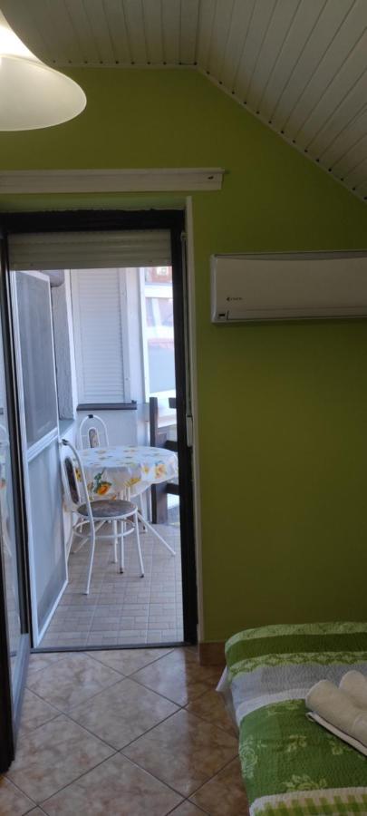 Apartmanhaz Gabriella 哈卡尼 外观 照片