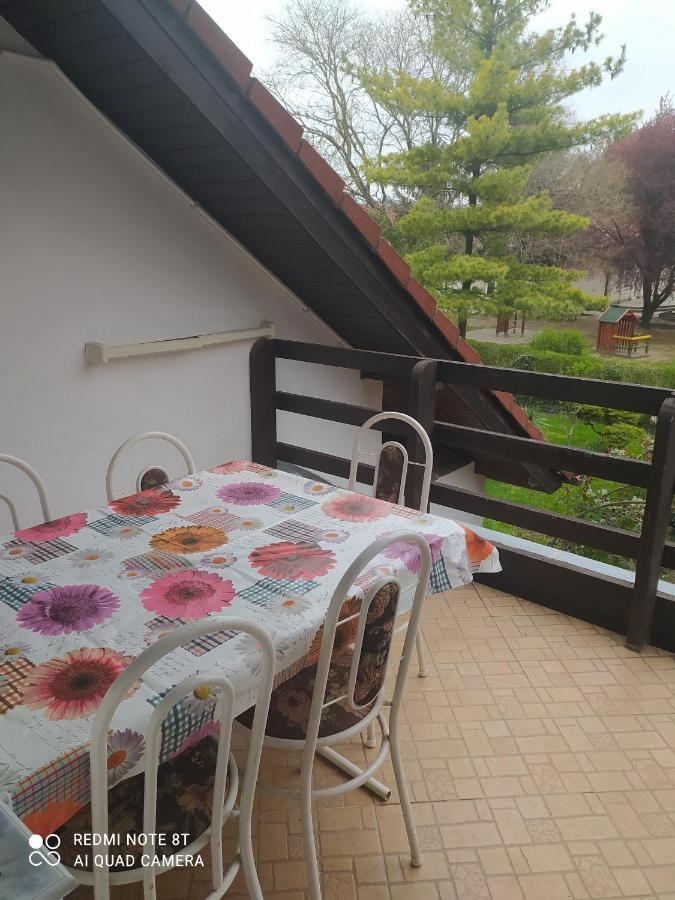 Apartmanhaz Gabriella 哈卡尼 外观 照片